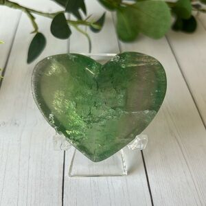 Green Fluorite Heart Bowl NWOT